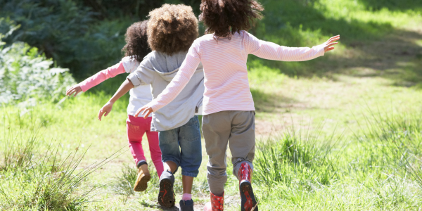 Waarom keizersnede kinderen vaak anders reageren op stress en uitdagingen