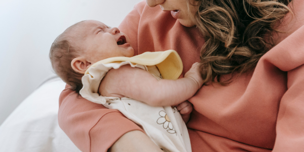 Kun je een baby verwennen?